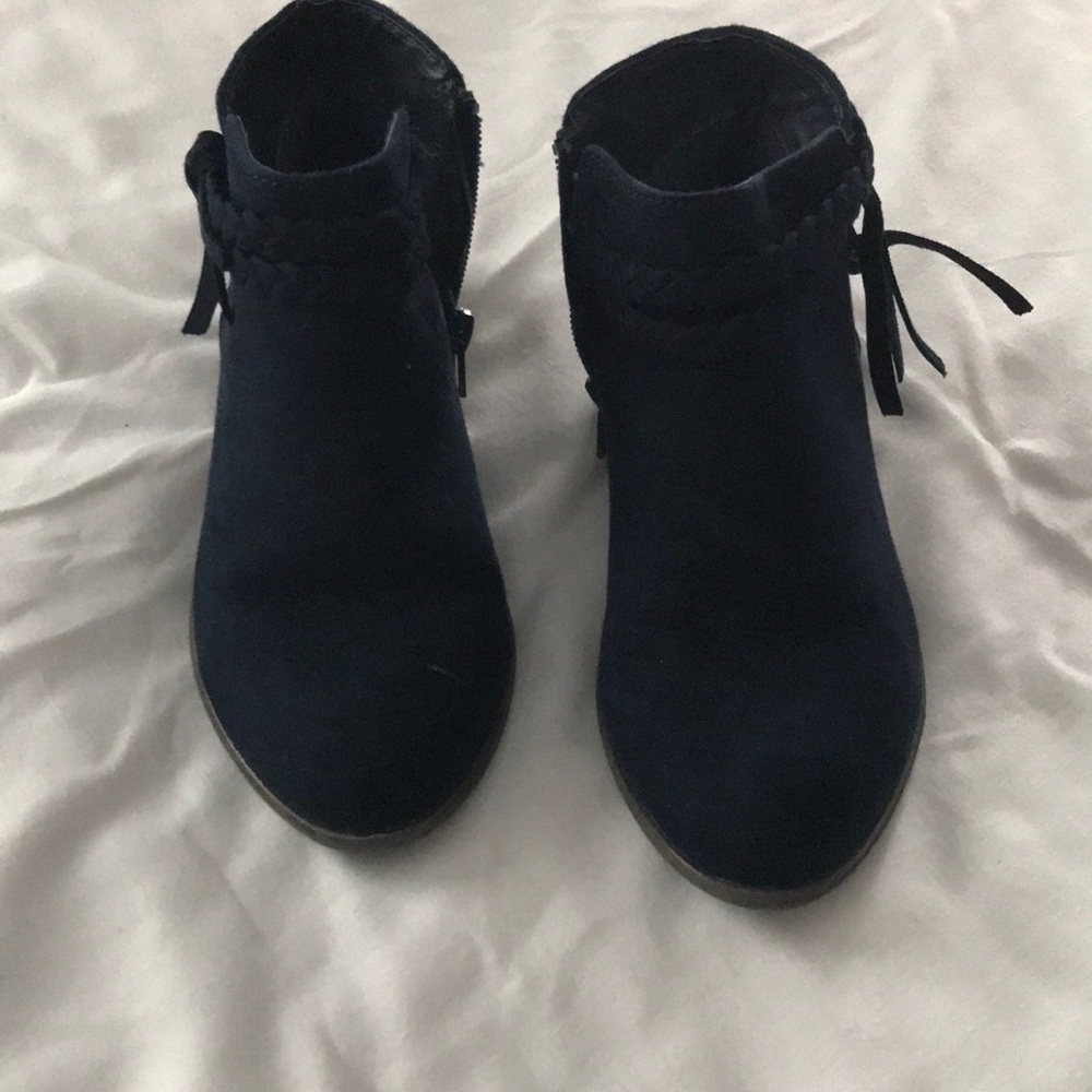 Girls Cat & Jack booties